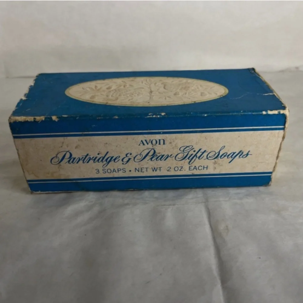 AVON Vintage Partridge And Pear Guest Soaps Collectible Decorative w/ Box unused